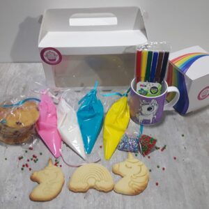 Box de cookies para decorar y taza para pintar